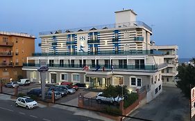 Hotel Niagara